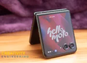 Motorola Razr Plus, Smartphone Lipat Premium Desain Futuristik